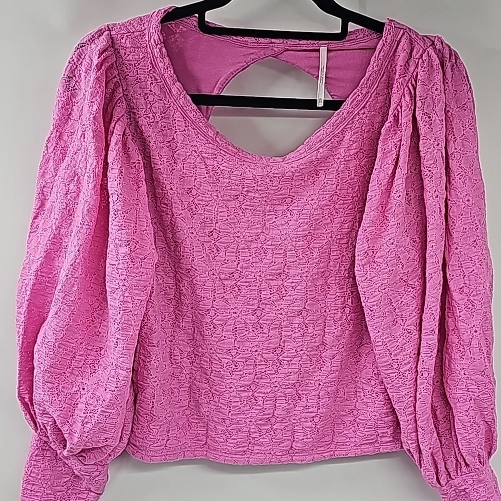 Free People Tea‎ Time Top Barbie Pink Lacey Puffed Sleeve Open Back Top